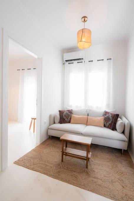 Prime Location 1-Bedroom Apt Athens Exterior photo